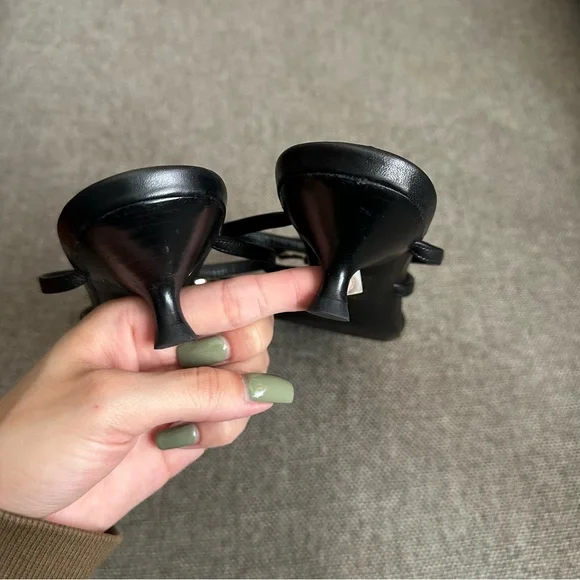 Vintage Gucci ‘GG’ logo strappy kitten heel sandals - Picture 5 of 6